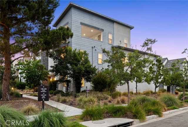 MLS #OC25185131 image #32