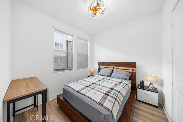 MLS #OC25185161 image #11