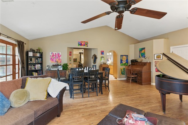 MLS #OC25185332 image #13
