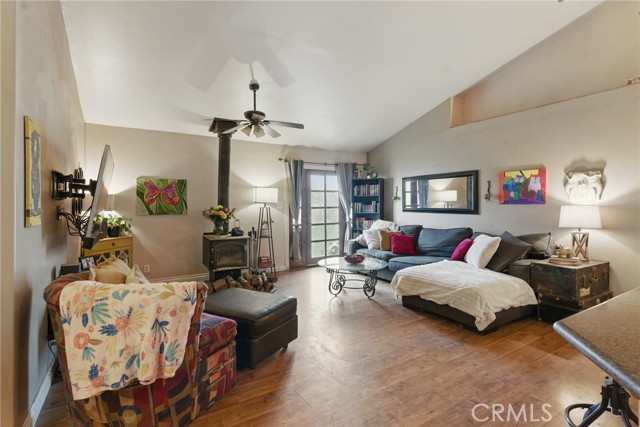 MLS #OC25185332 image #22