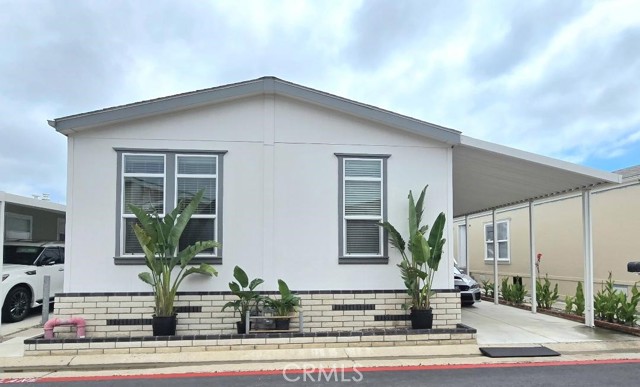 MLS #OC25185347 image #2