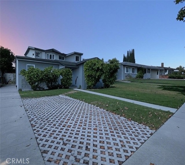 MLS #OC25185414 image #0