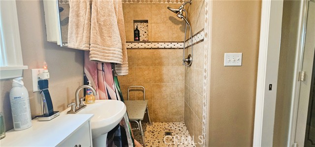 MLS #OC25185414 image #22