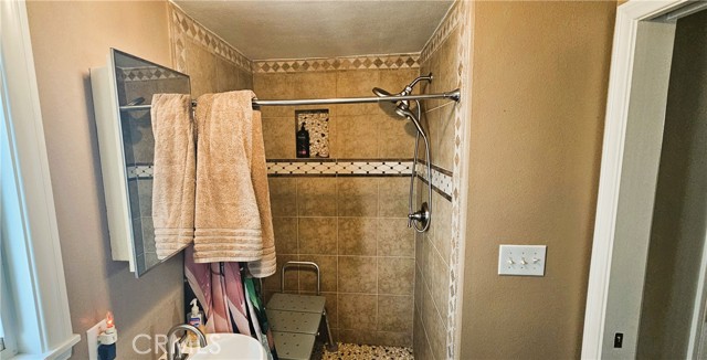 MLS #OC25185414 image #23