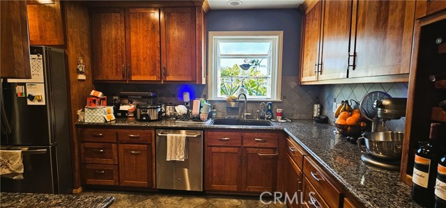 MLS #OC25185414 image #3