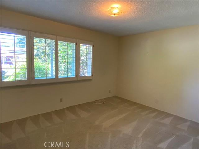 MLS #OC25185418 image #25