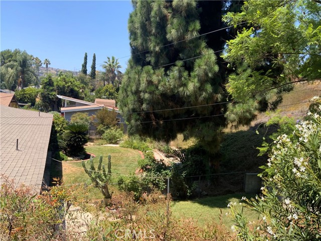 MLS #OC25185418 image #31