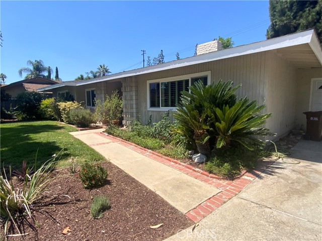 MLS #OC25185418 image #4