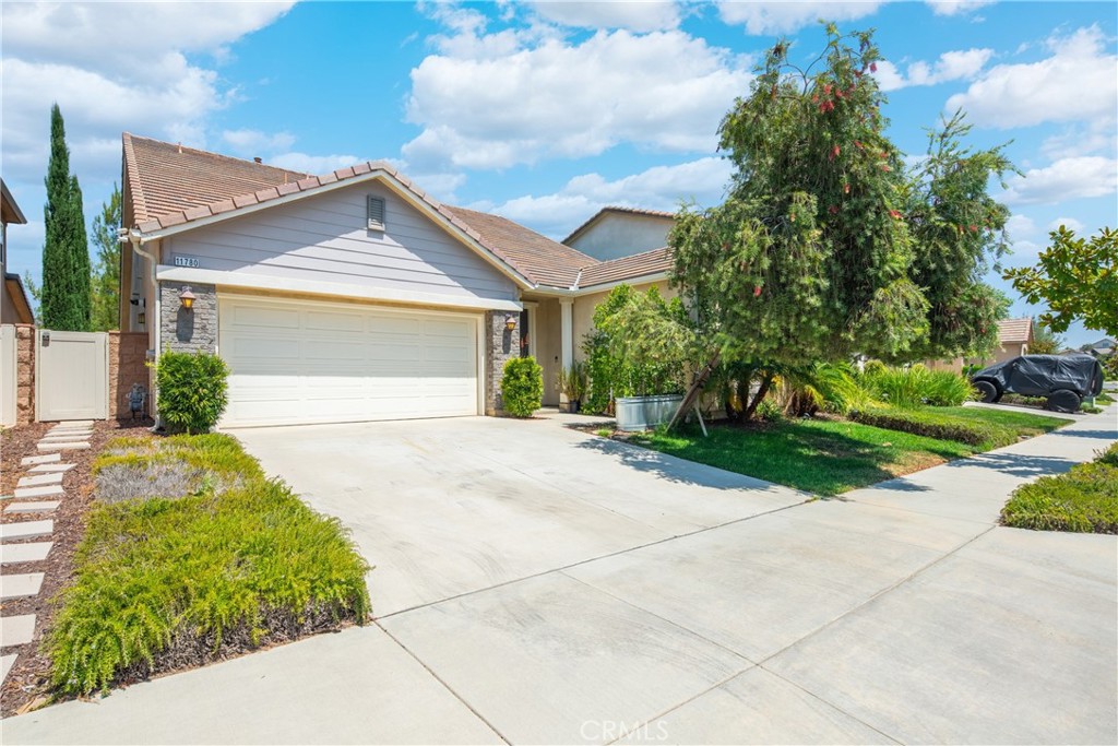 MLS #OC25185442 image #37