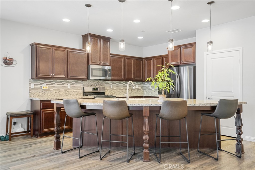 MLS #OC25185442 image #6