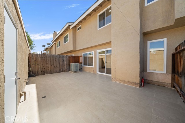 MLS #OC25185482 image #19