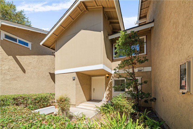 MLS #OC25185482 image #2