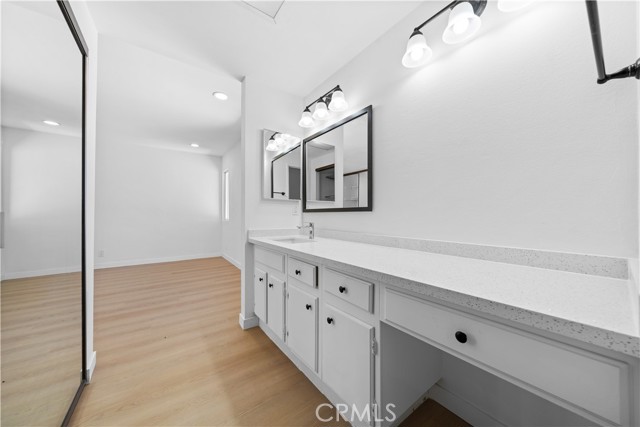 MLS #OC25185482 image #26