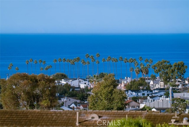 MLS #OC25185491 image #0