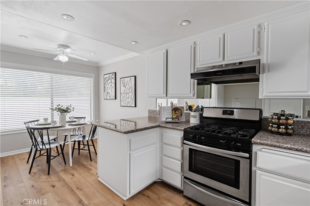 MLS #OC25185643 image #13