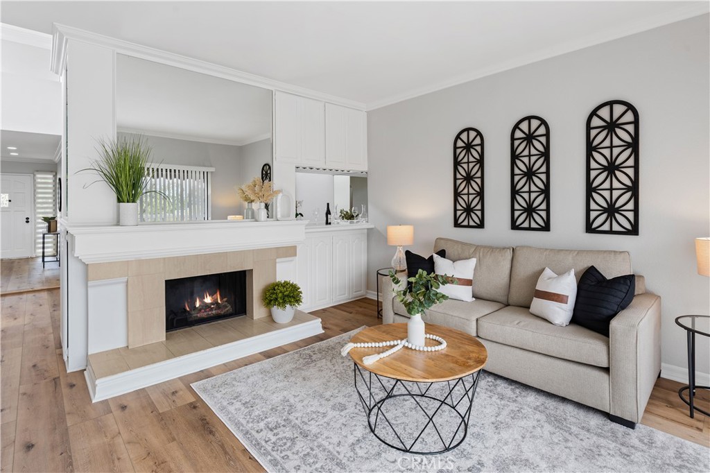 MLS #OC25185643 image #8