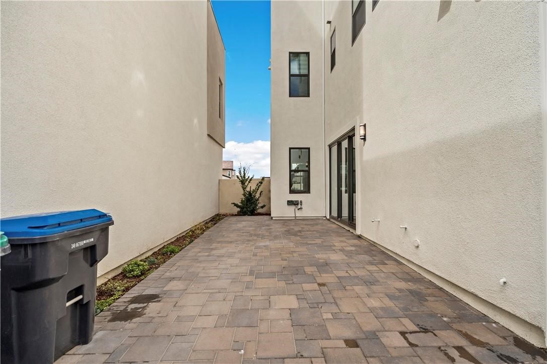 MLS #OC25185801 image #22