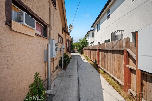 MLS #OC25186004 image #14