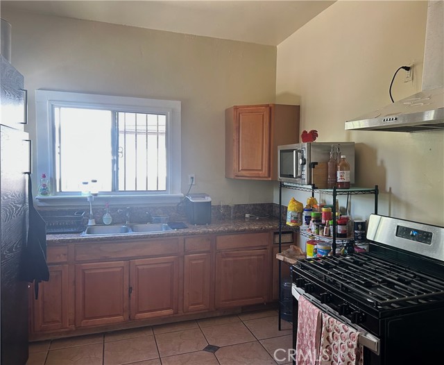 MLS #OC25186004 image #4