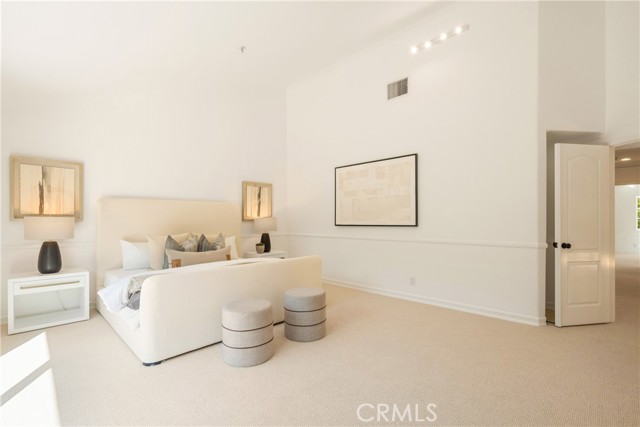 MLS #OC25186115 image #38