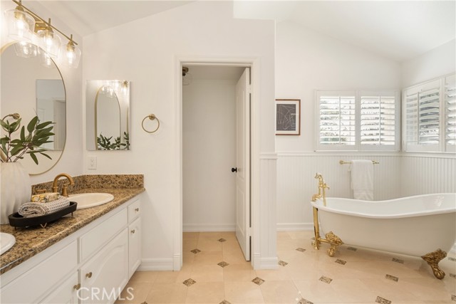 MLS #OC25186115 image #44