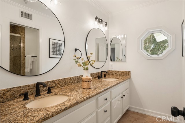 MLS #OC25186115 image #47