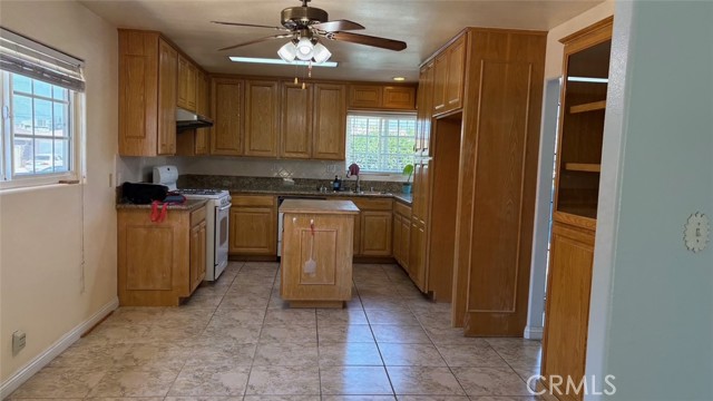 MLS #OC25186220 image #2