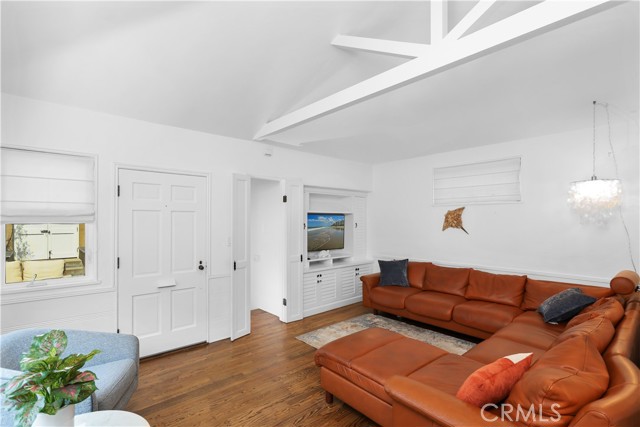 MLS #OC25186256 image #8