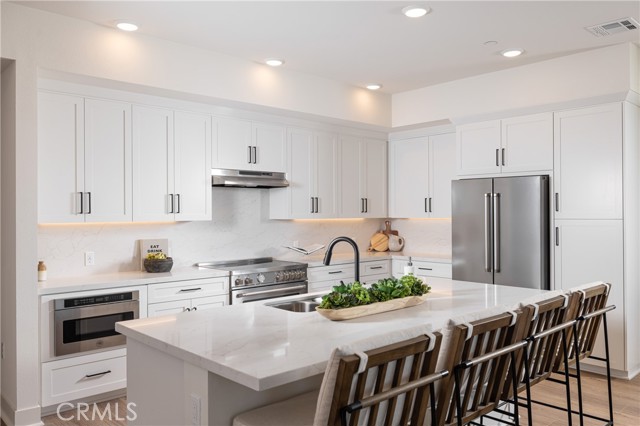 MLS #OC25186260 image #4