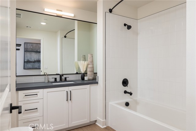 MLS #OC25186260 image #7