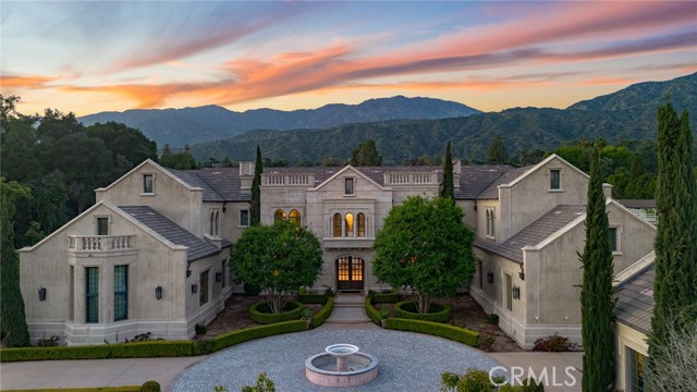 MLS #OC25186331 image #1