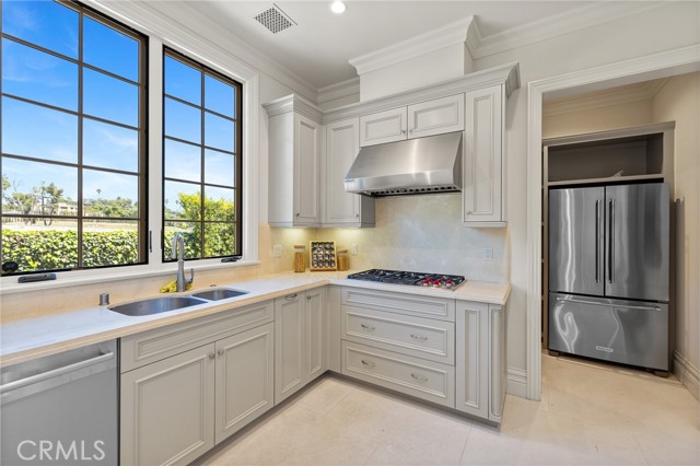 MLS #OC25186331 image #17