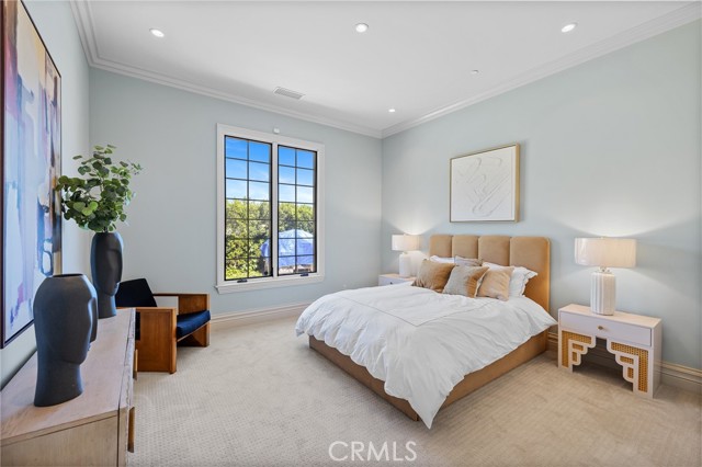 MLS #OC25186331 image #32