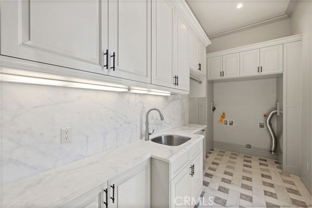 MLS #OC25186331 image #33