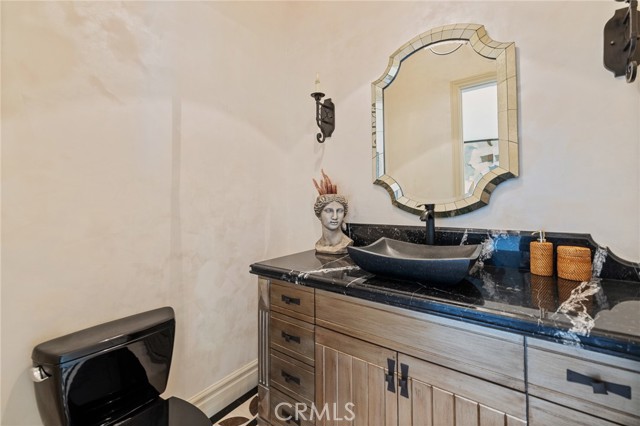 MLS #OC25186331 image #70