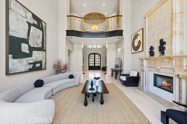 MLS #OC25186331 image #9