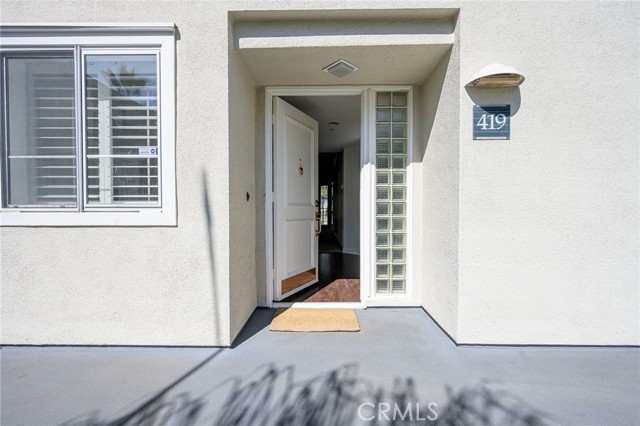 MLS #OC25186341 image #1