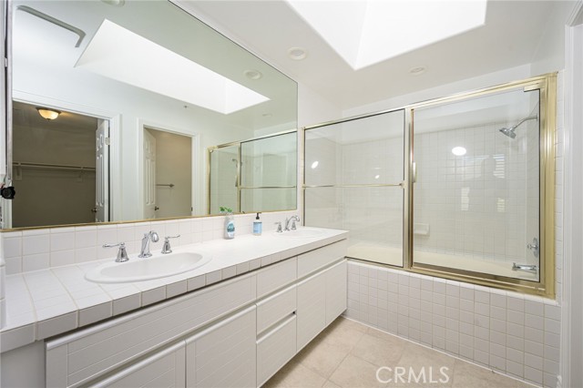 MLS #OC25186341 image #13