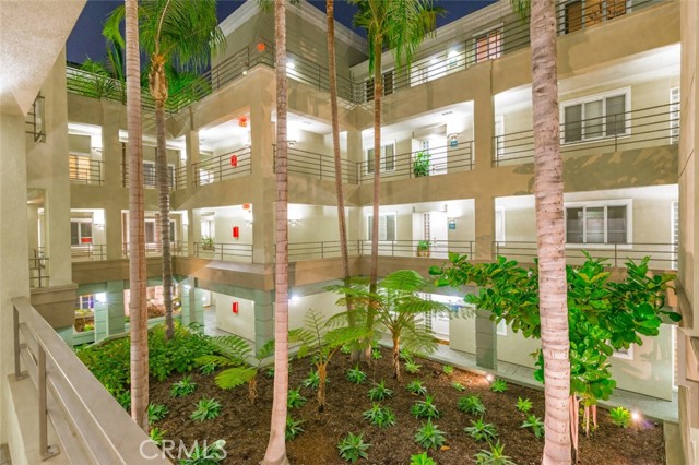 MLS #OC25186341 image #29