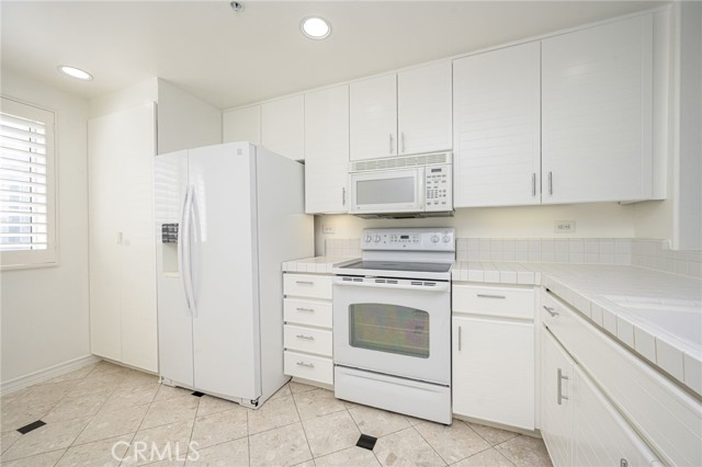 MLS #OC25186341 image #4
