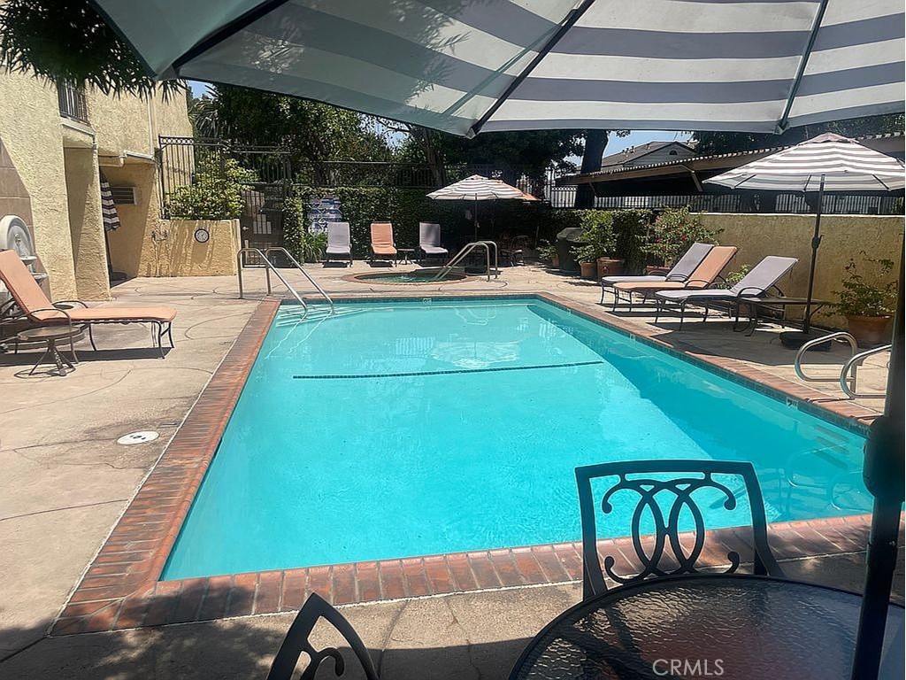 MLS #OC25186411 image #14