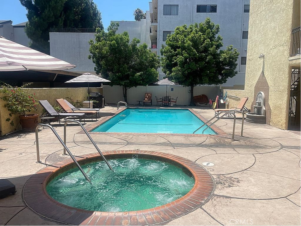 MLS #OC25186411 image #15