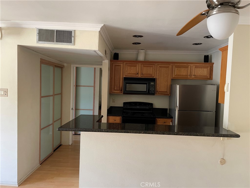 MLS #OC25186411 image #3