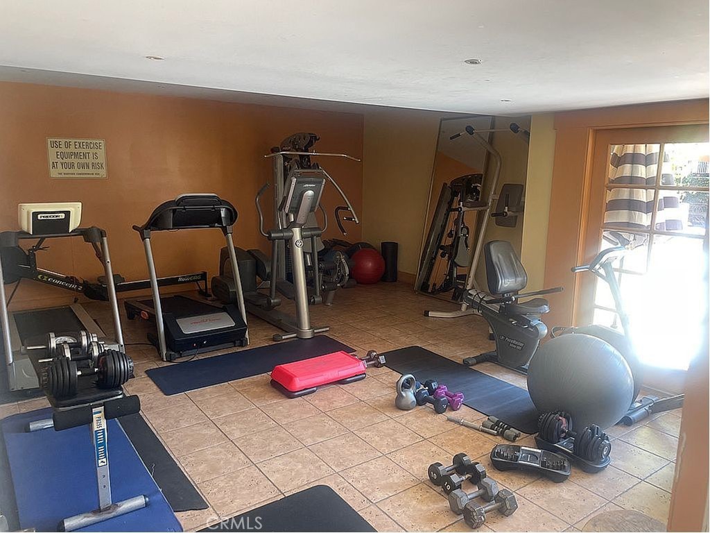 MLS #OC25186411 image #4