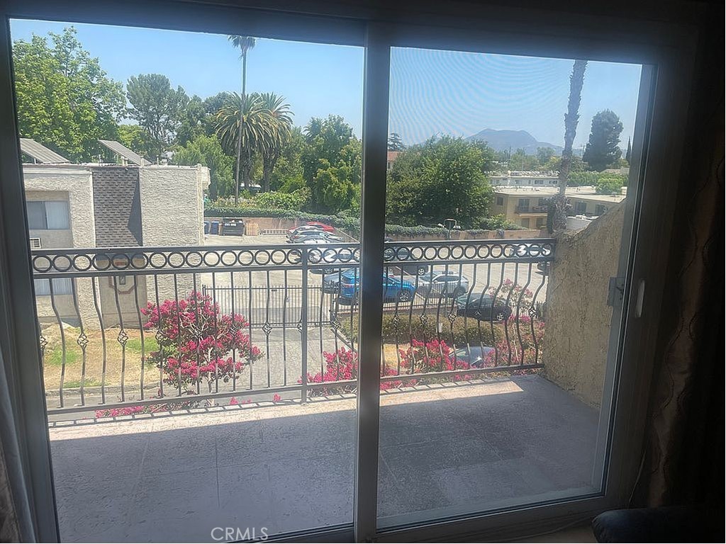 MLS #OC25186411 image #5