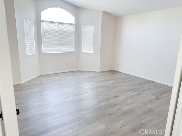 MLS #OC25186633 image #18