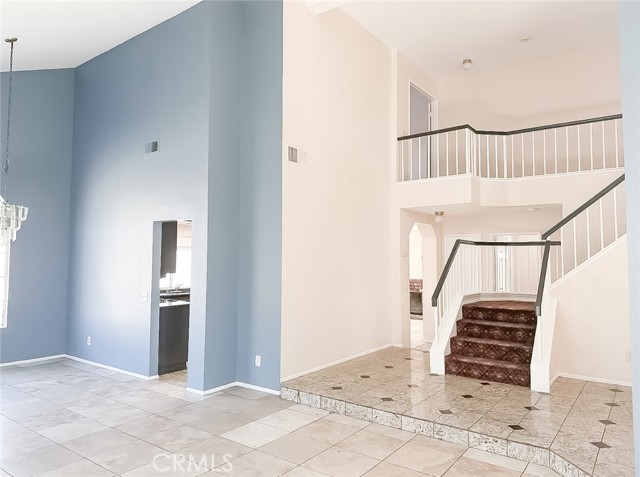 MLS #OC25186633 image #2
