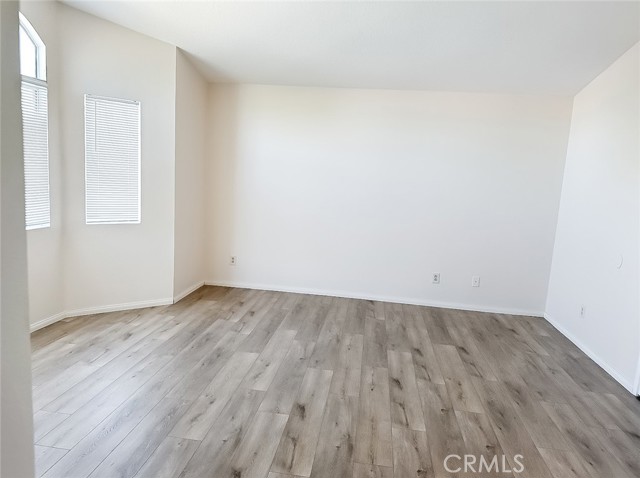 MLS #OC25186633 image #20