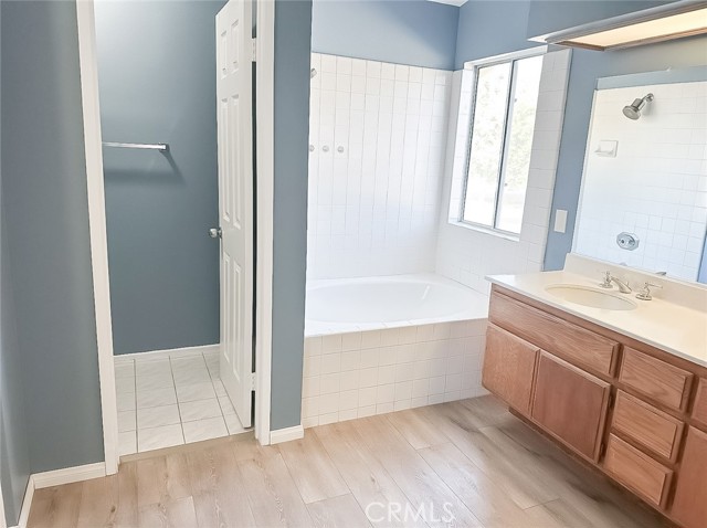 MLS #OC25186633 image #21