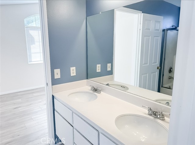 MLS #OC25186633 image #23